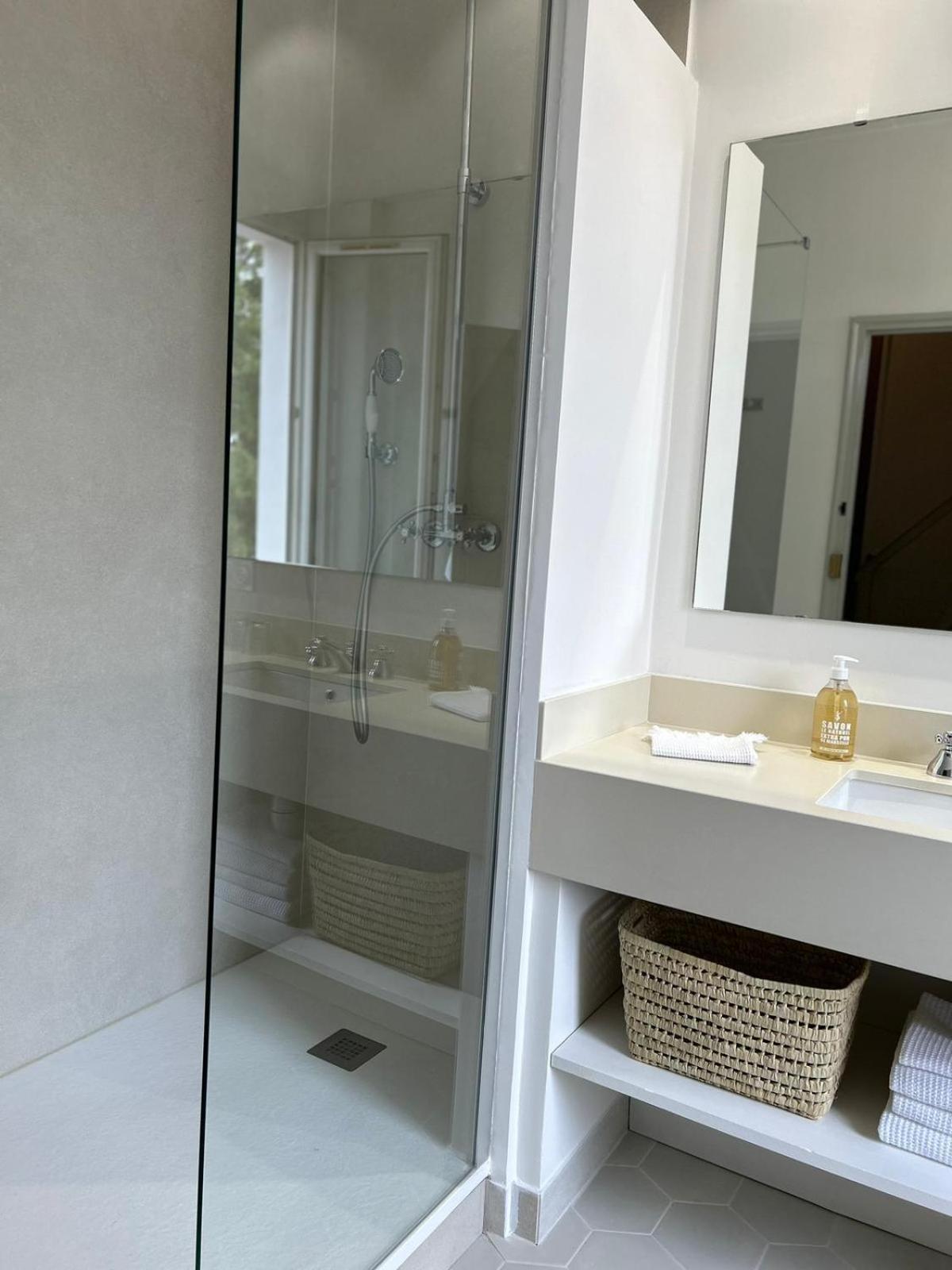 Maison D'Hotes La Bastide De Patou, Suite De 2 A 6 Personnes Marsella Exterior foto