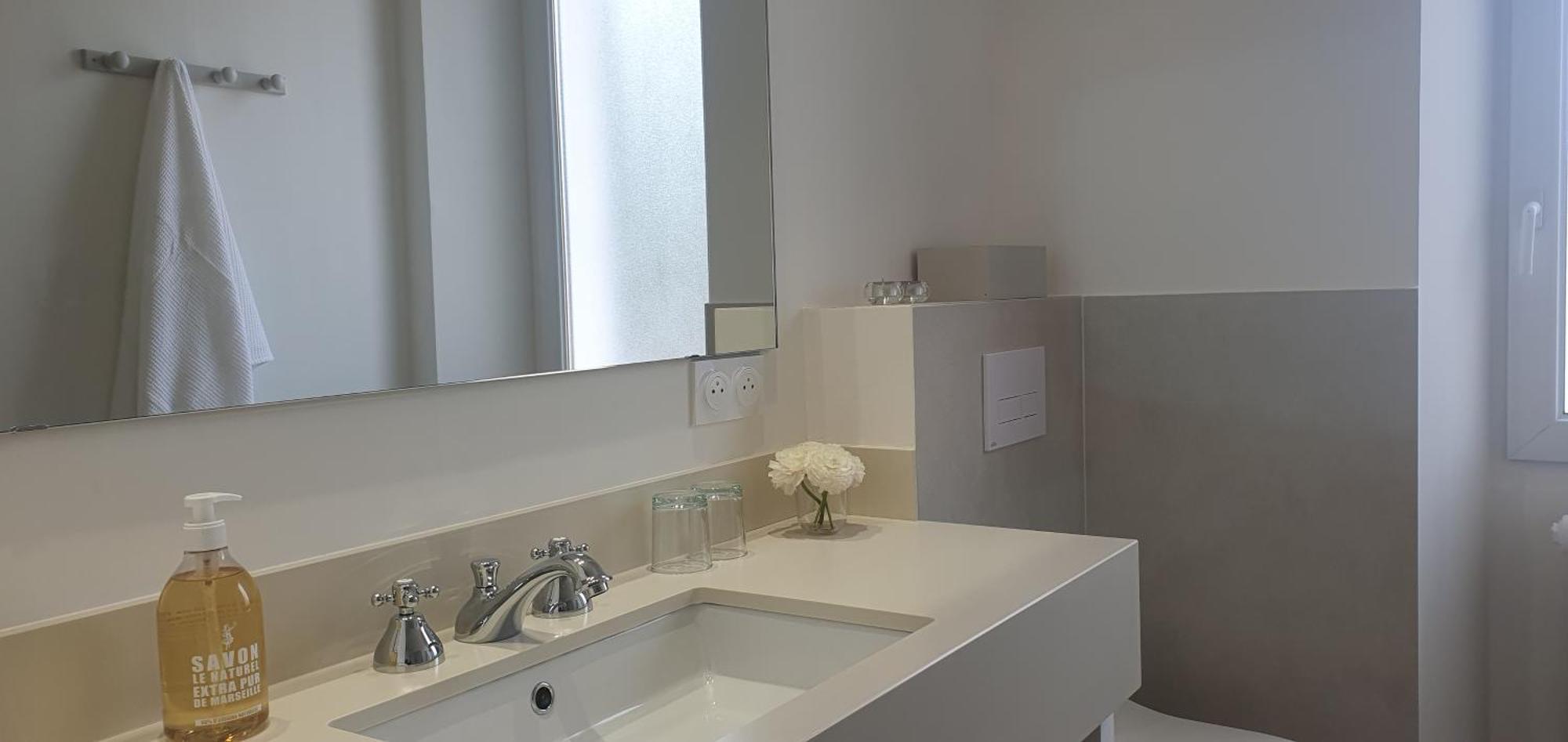 Maison D'Hotes La Bastide De Patou, Suite De 2 A 6 Personnes Marsella Exterior foto